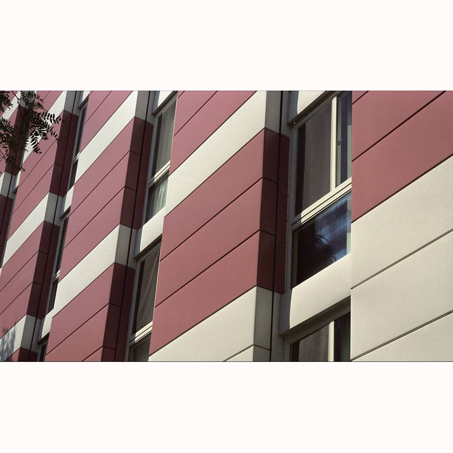 純平搭配點式窗